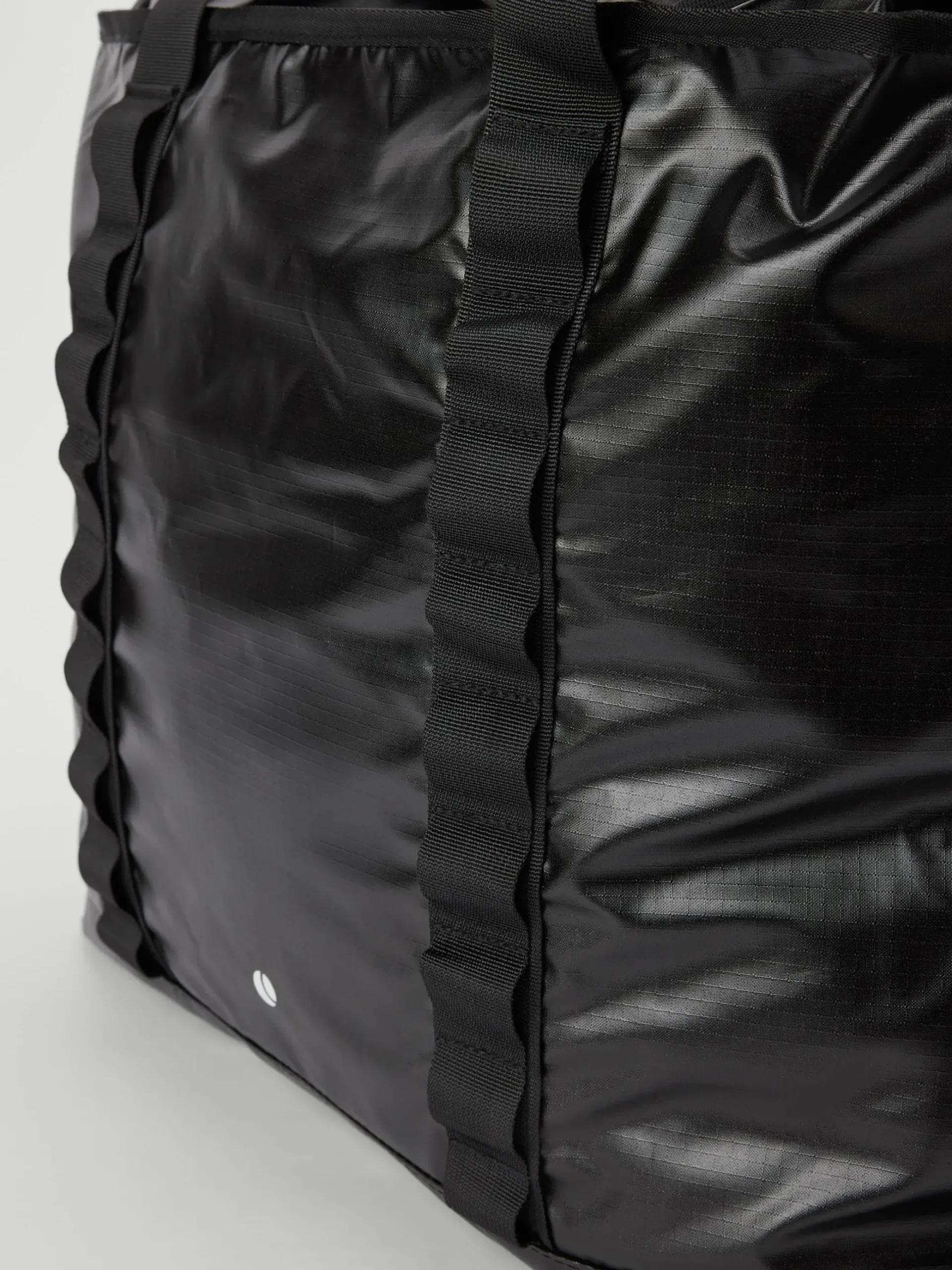 Borg Glossy Ripstop Tote 28L