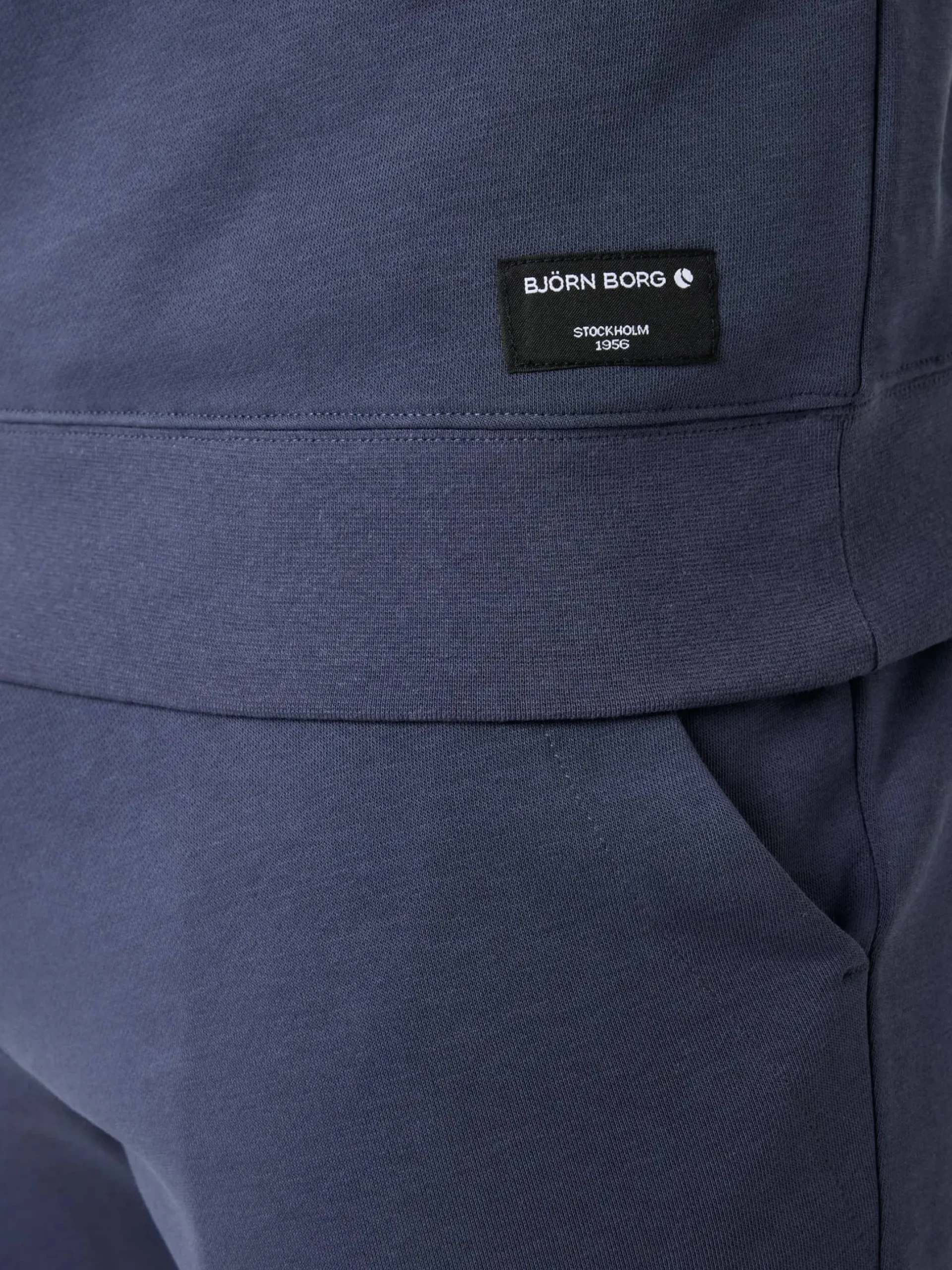 Centre Half Zip