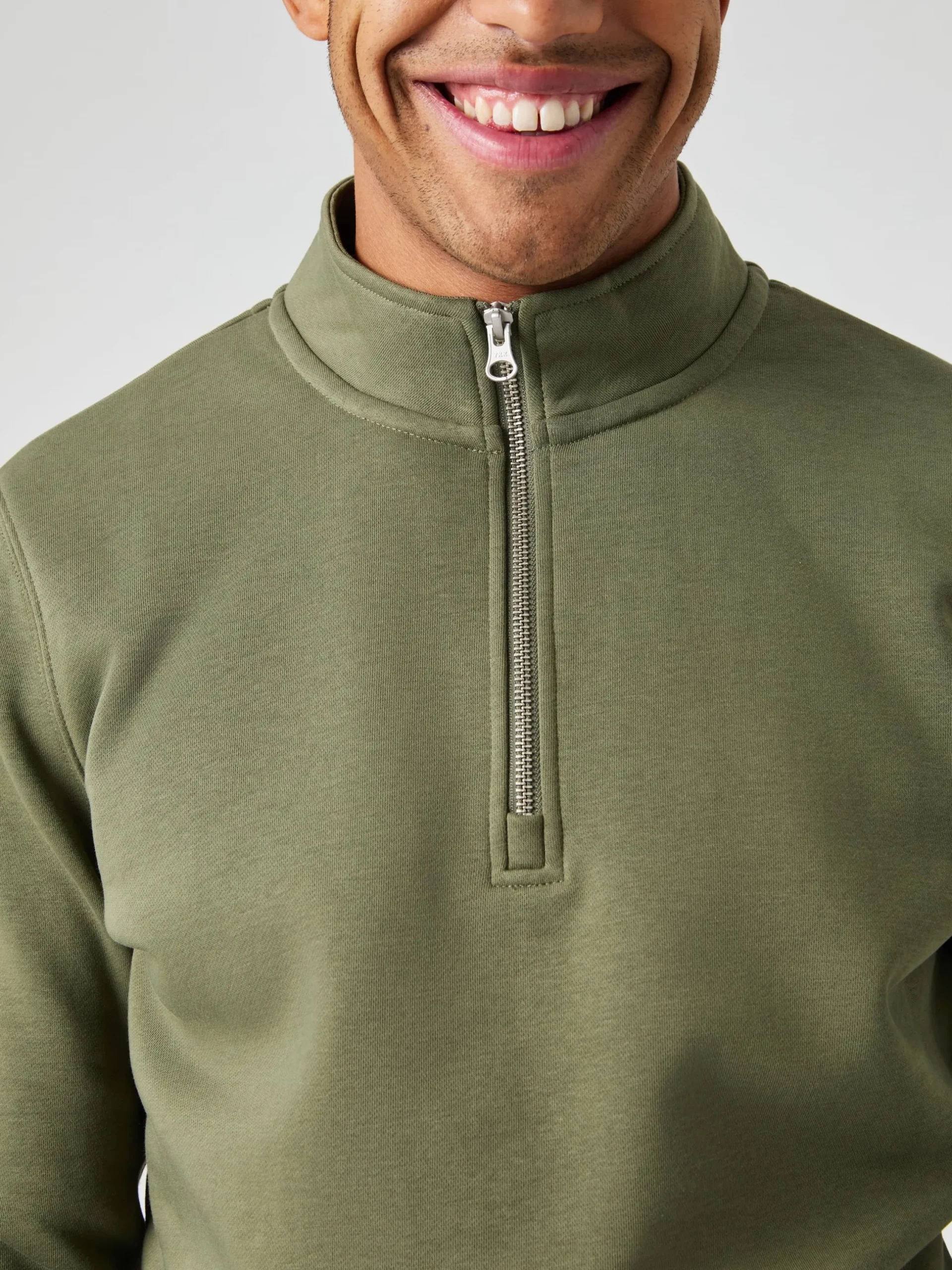 Centre Half Zip