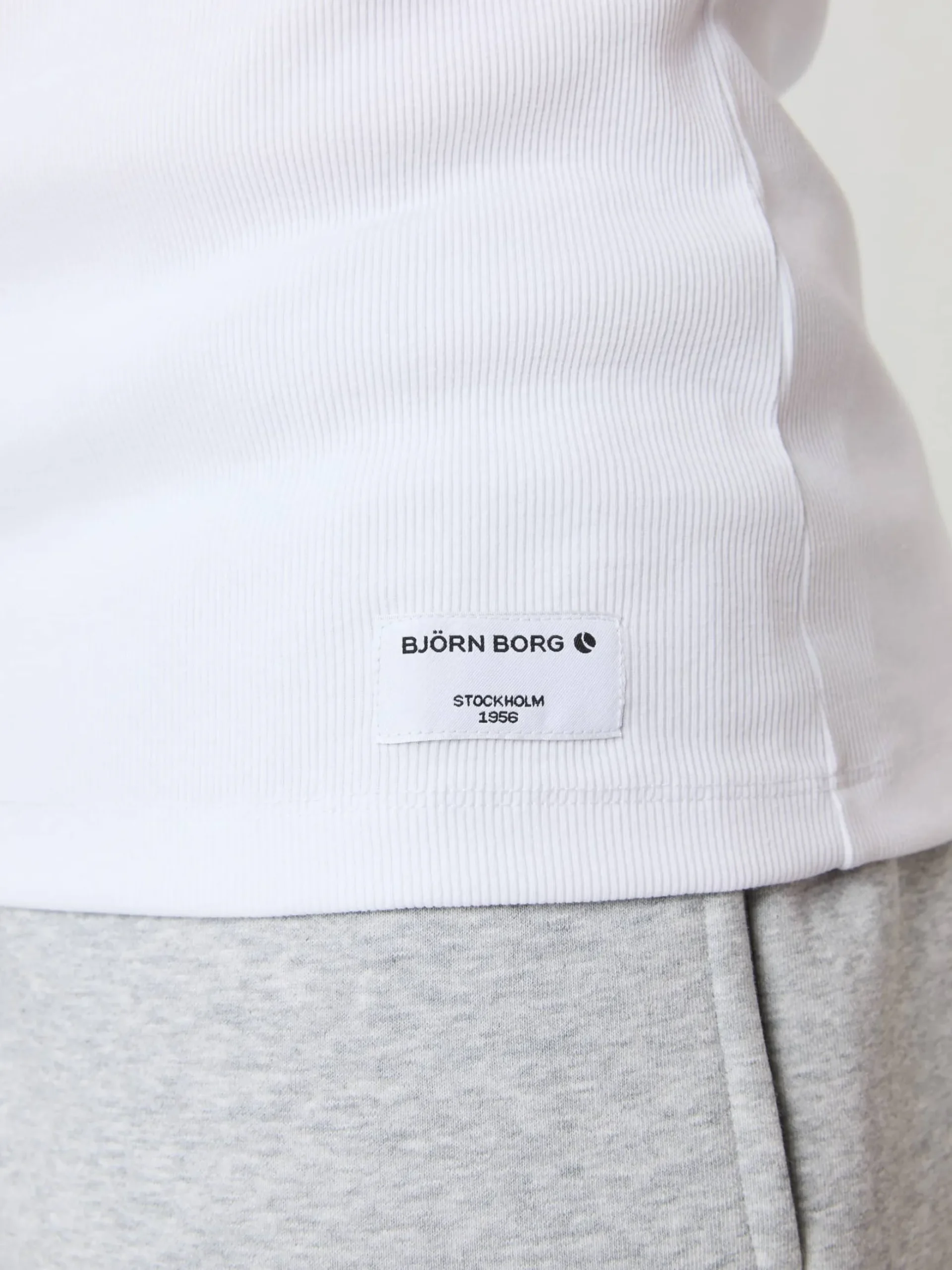 Centre Ribbed Tank