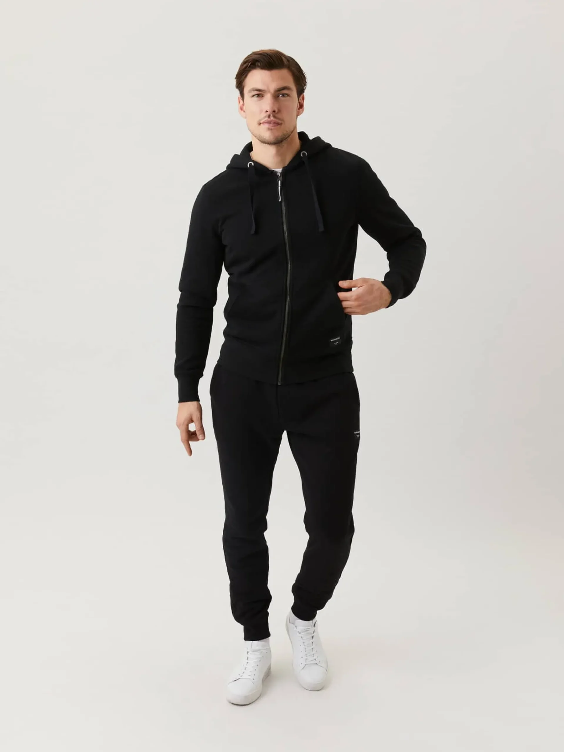 Centre Zip Hood