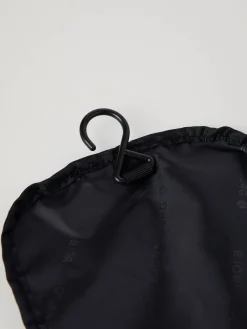 Core Toilet Case Hanging