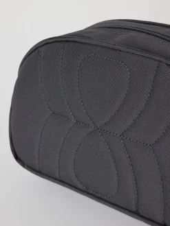 Core Wash Bag Standing