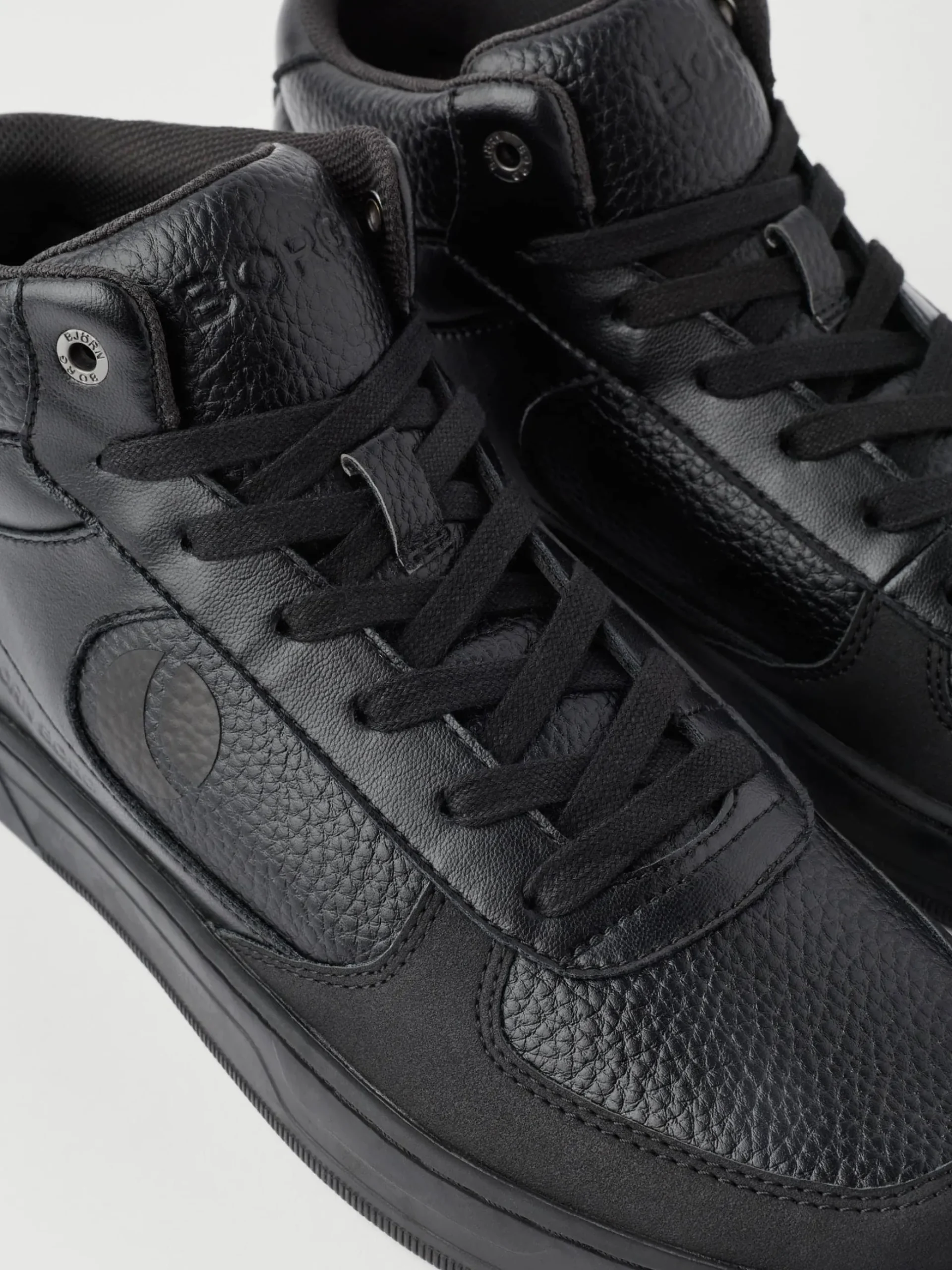 Men's Challenger Mid Sneakers