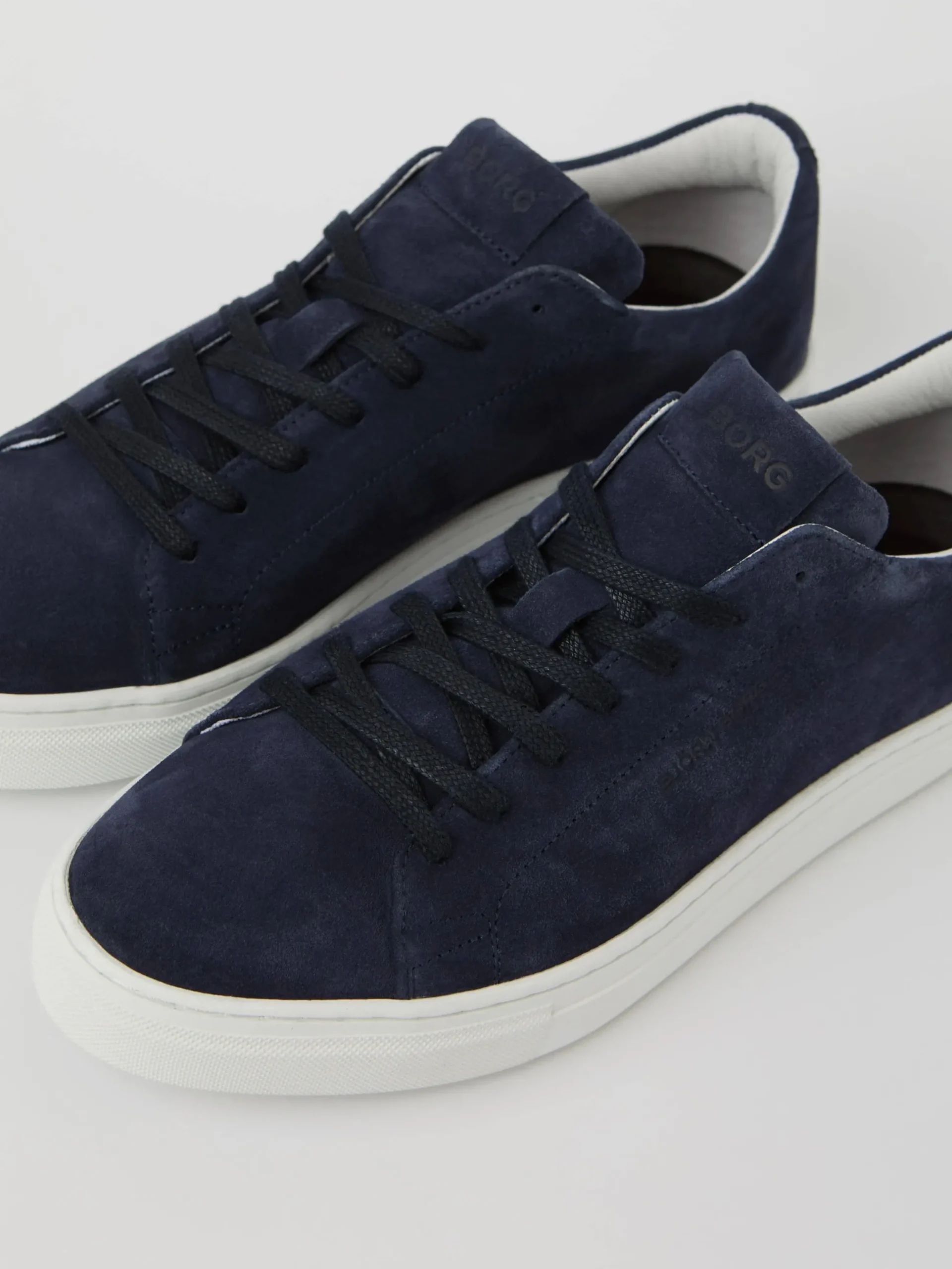Men's Classic Suede Sneakers
