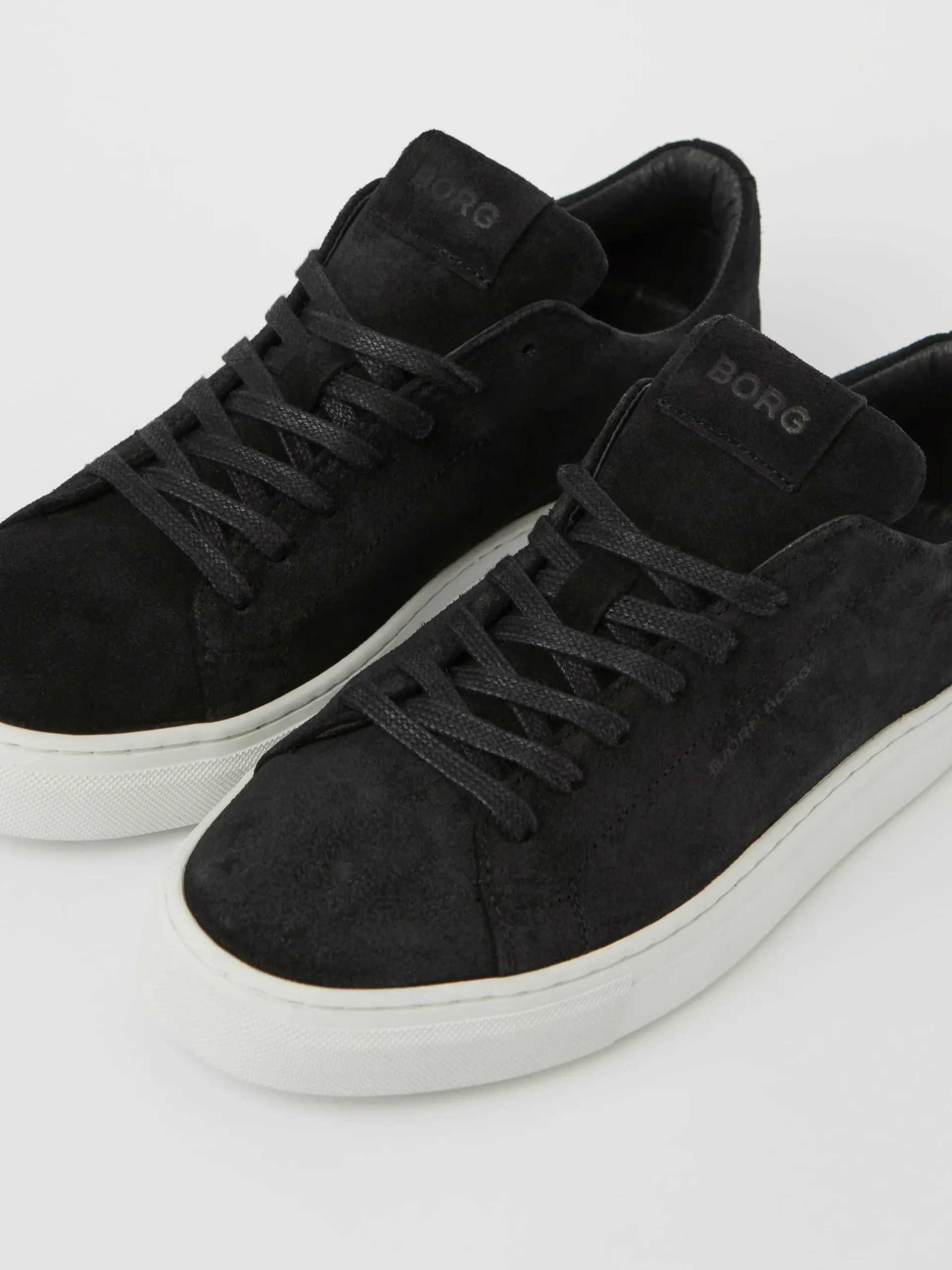 Men's Classic Suede Sneakers