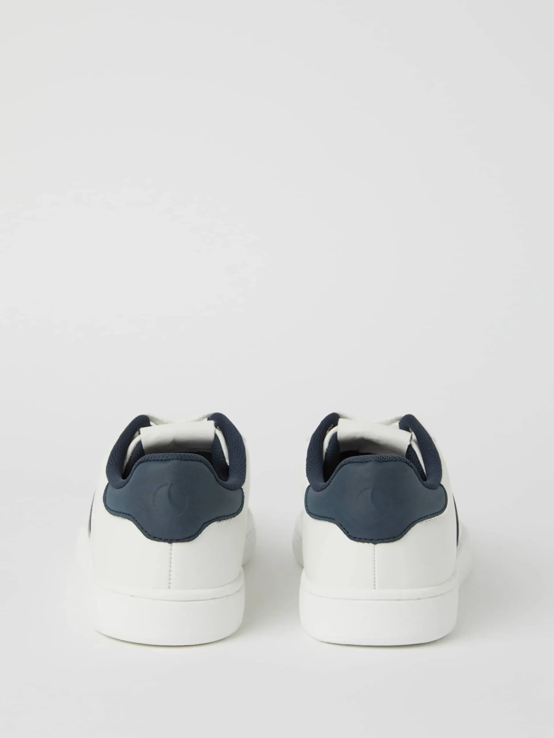 Men’s Sneakers T470