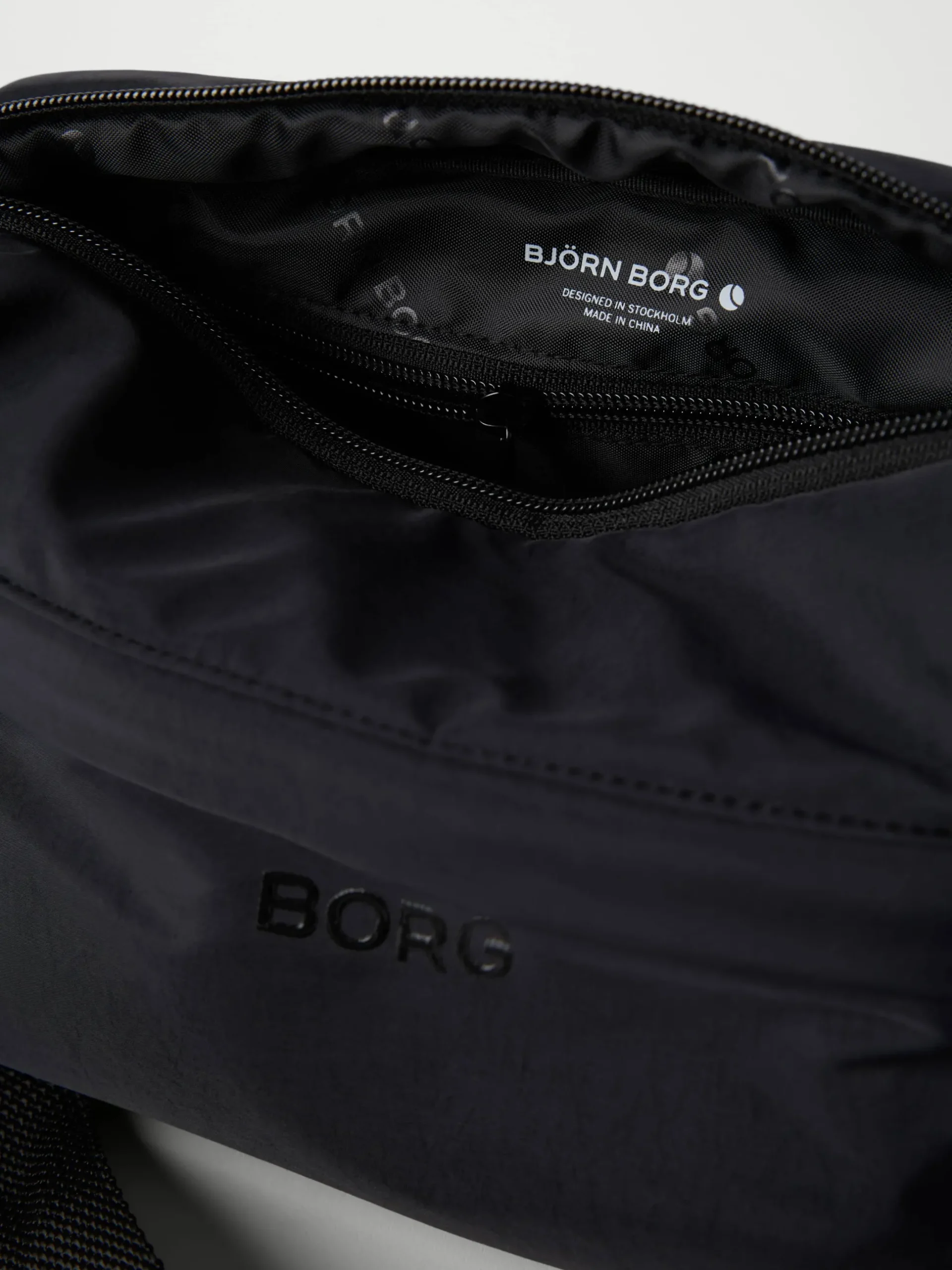 Studio Active Crossover Bag