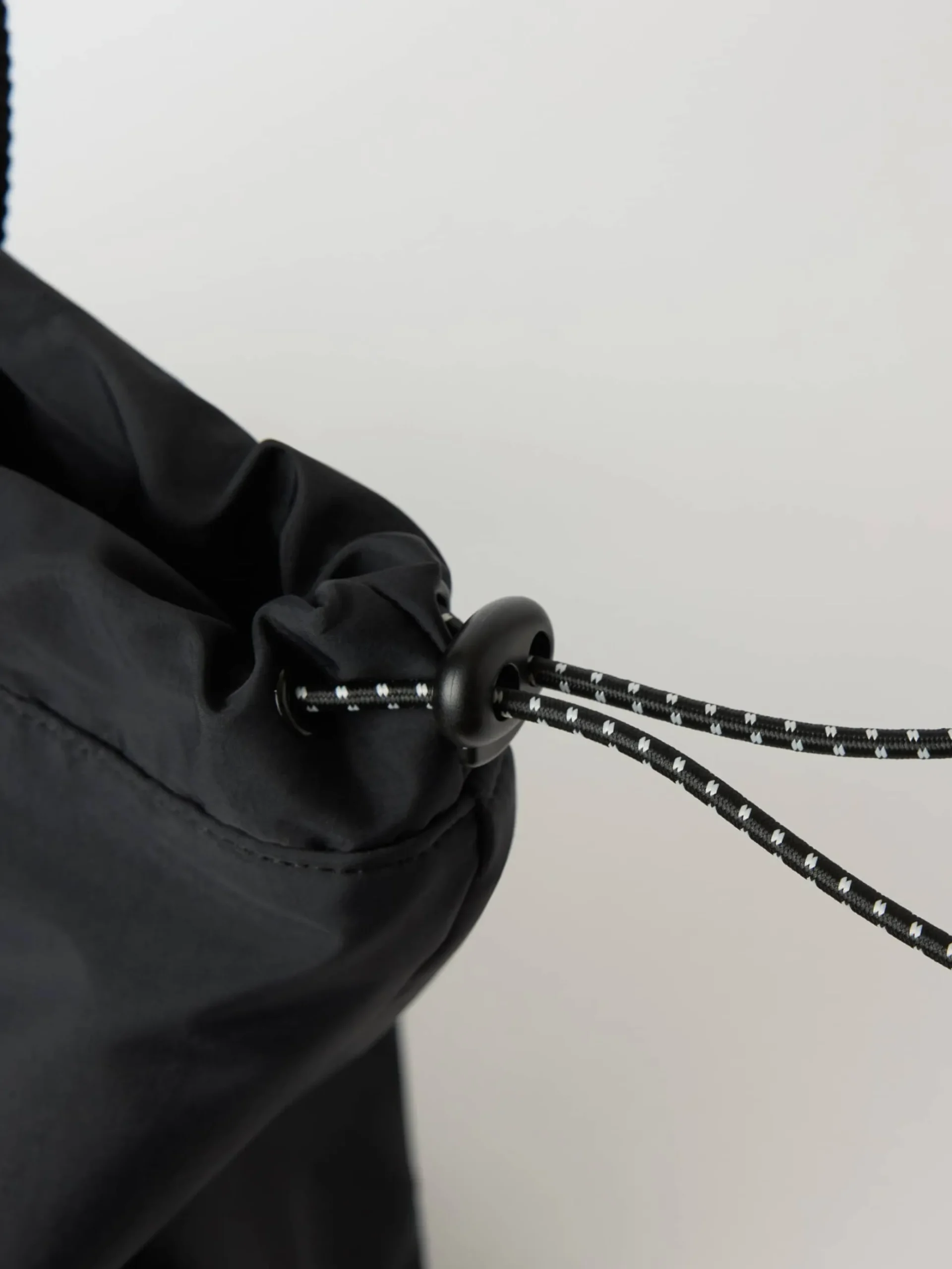 Studio Active Tote 23L