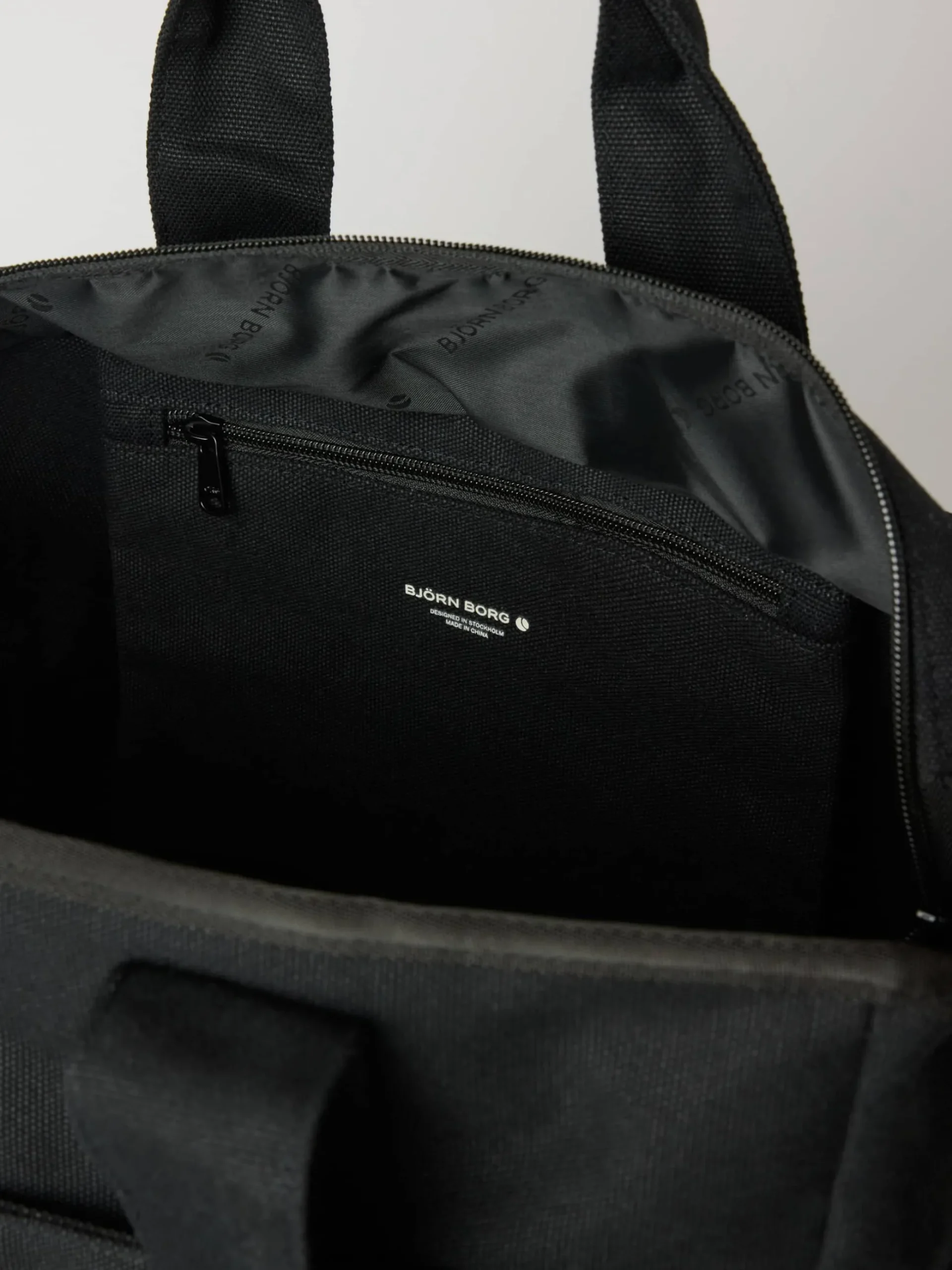 Studio Canvas Tote 34L