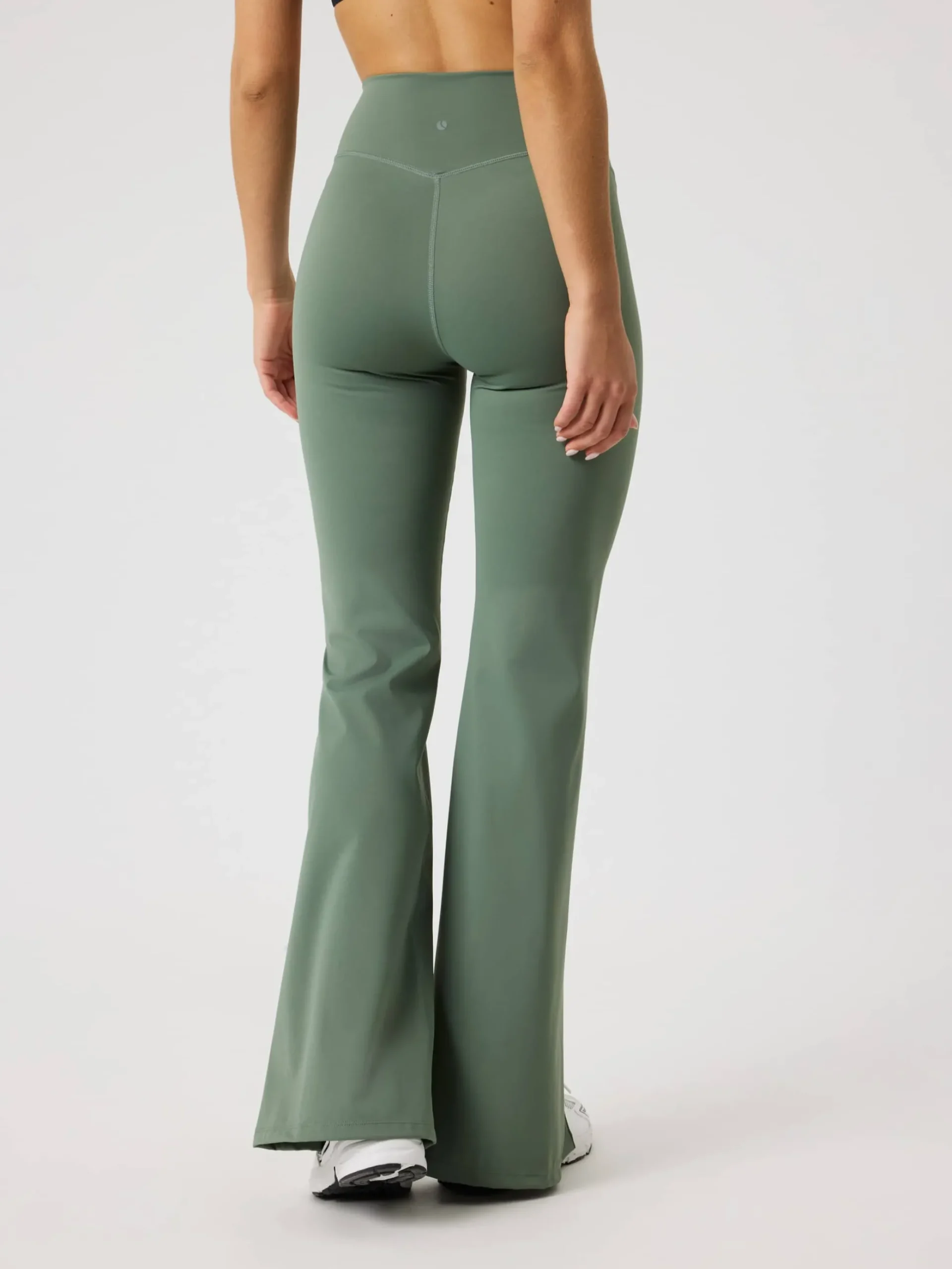 Studio Flared Slit Tights