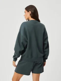 Studio Oversized Crew