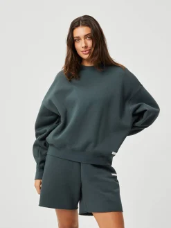 Studio Oversized Crew