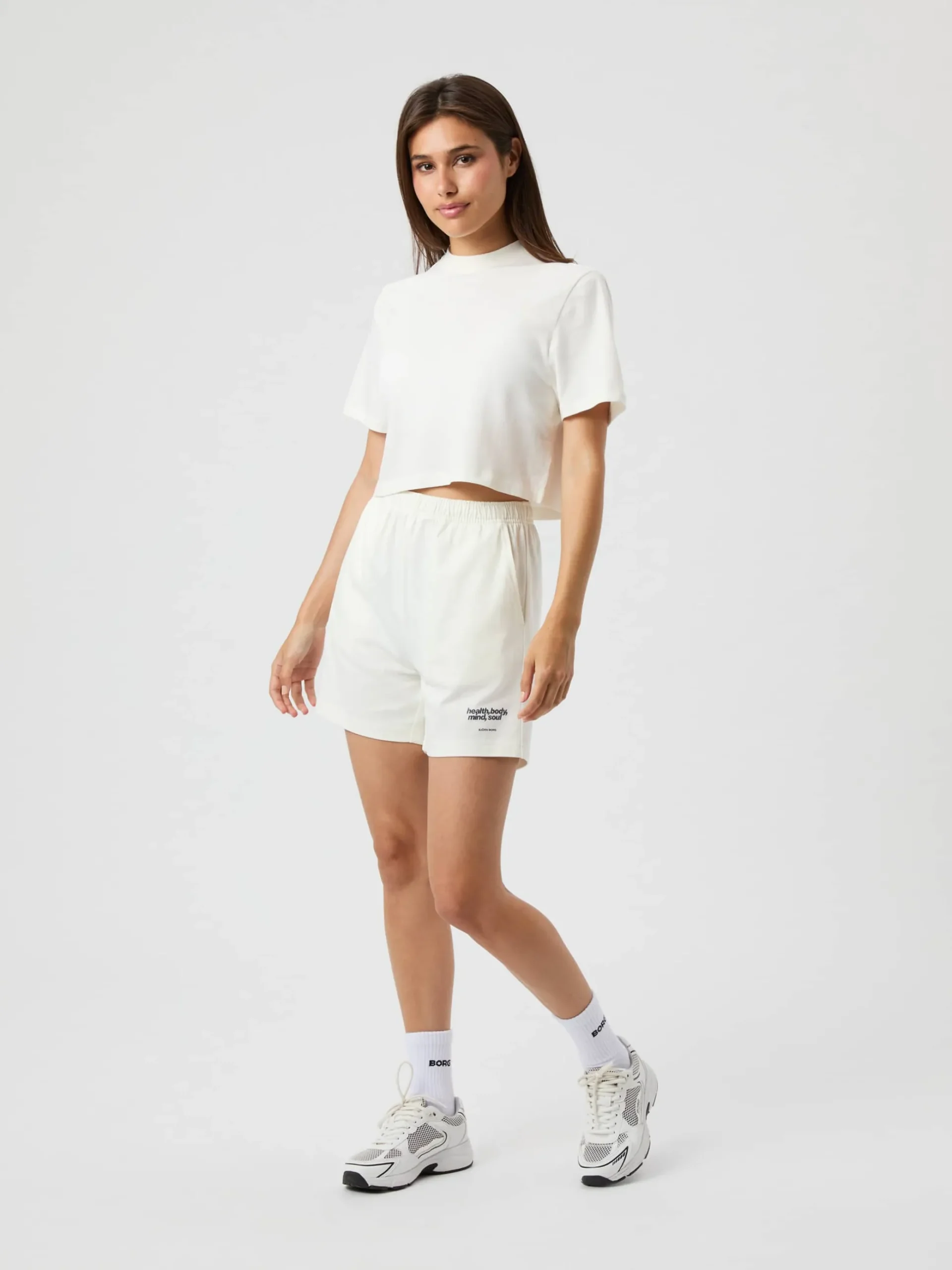 Studio Oversized Cropped T-Shirt