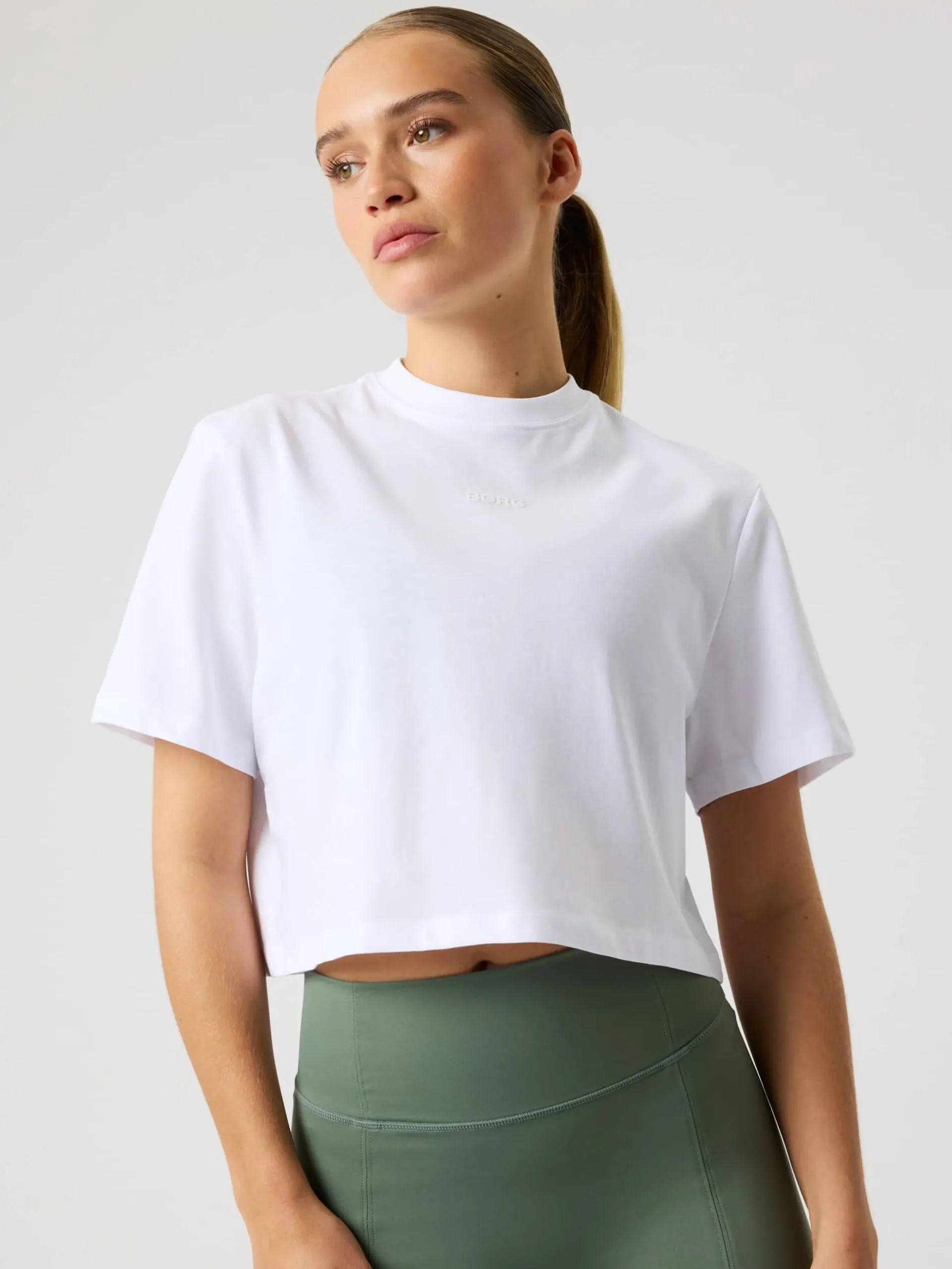 Studio Oversized Cropped T-Shirt