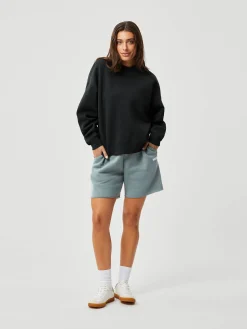 Studio Oversized Shorts