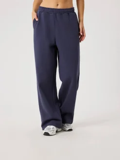 Studio Oversized Straight Sweatpants