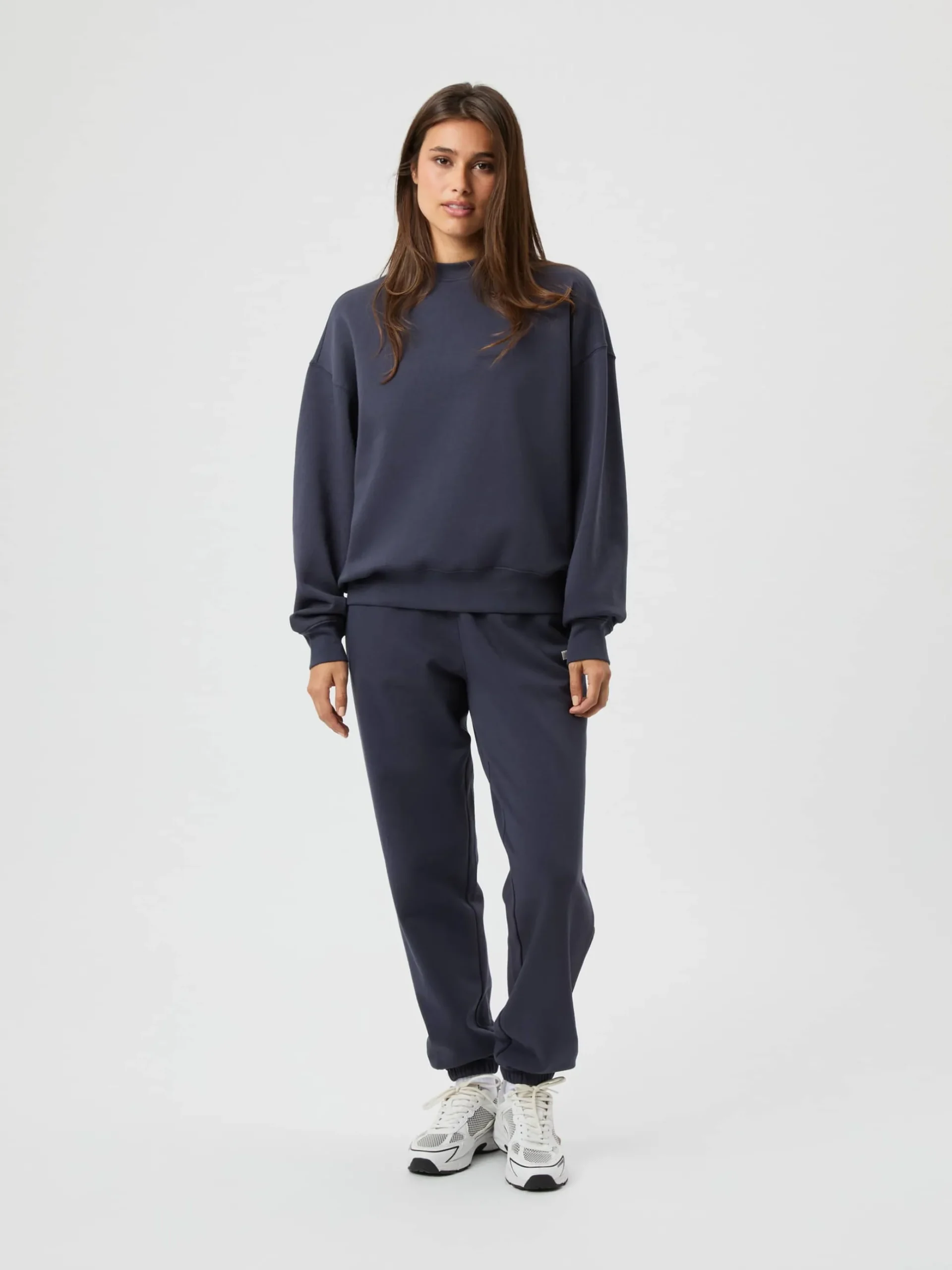 Studio Oversized Sweatpants