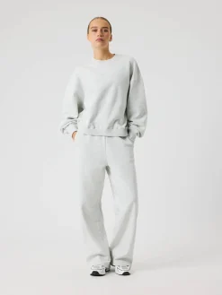 Studio Oversized Sweatshirt