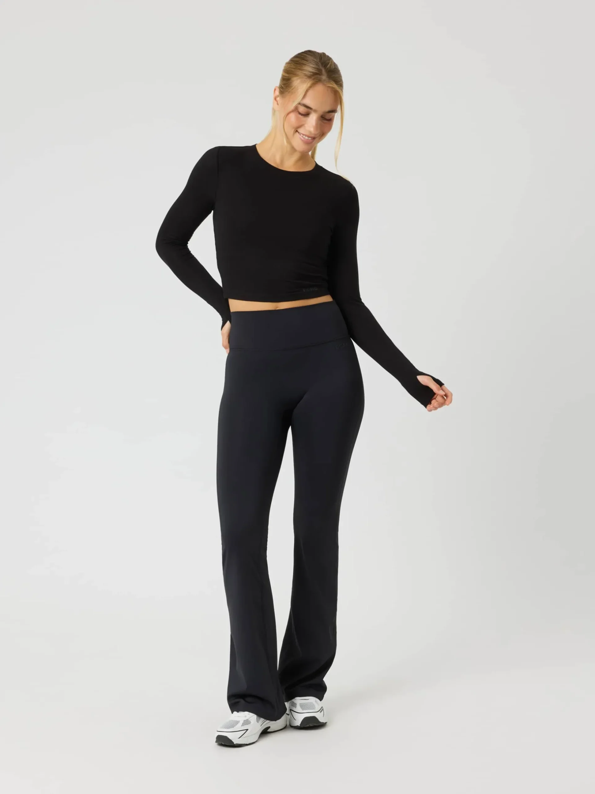 Studio Ribbed Cropped Long Sleeve