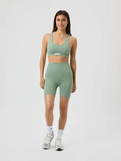 Studio Seamless Low Sports Bra