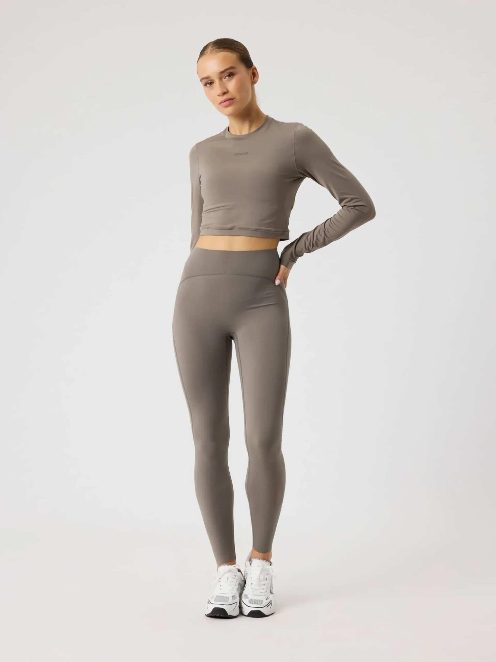 Studio Soft Cropped Longsleeve