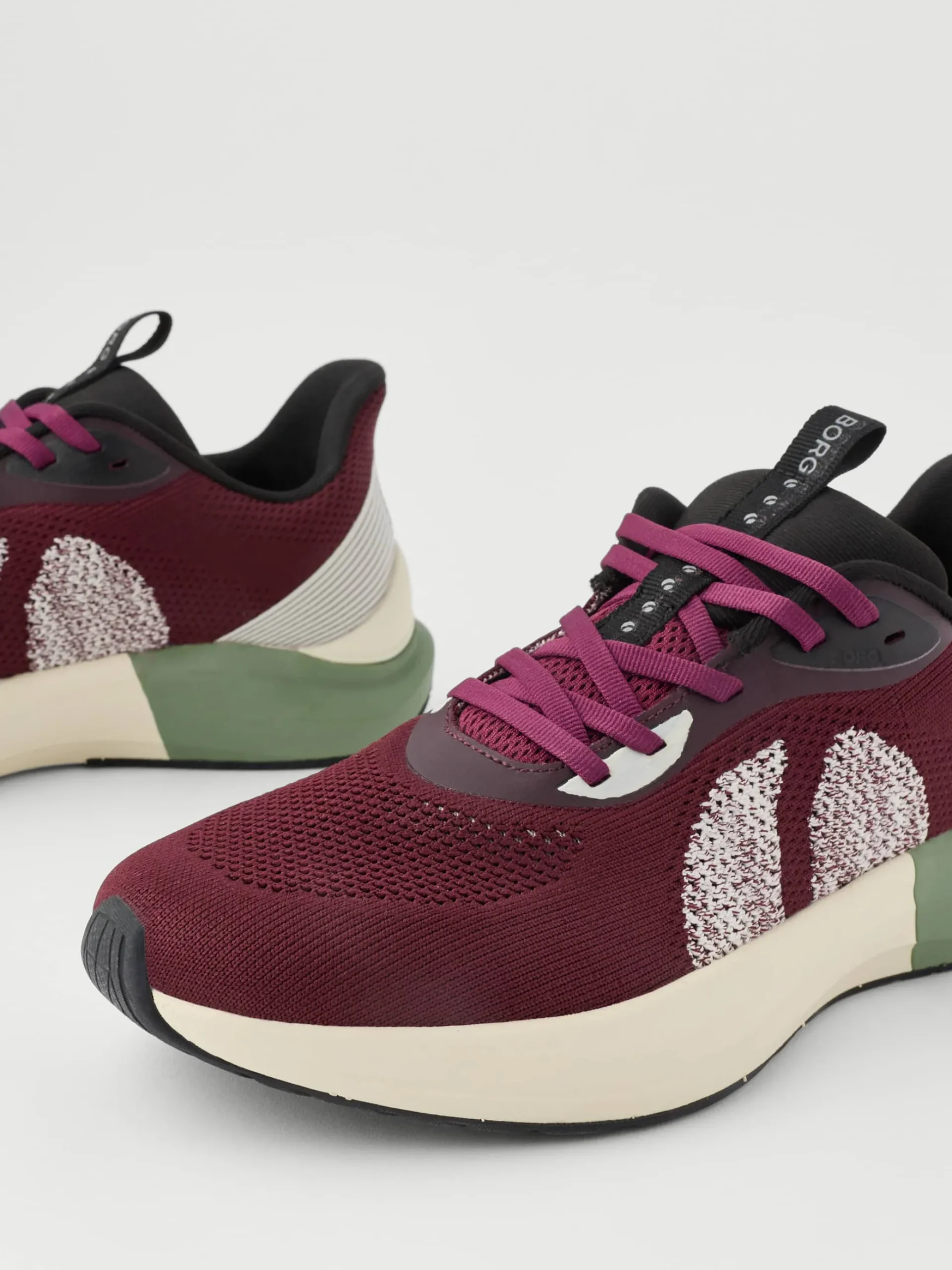 Unisex Ace Knit Sneakers