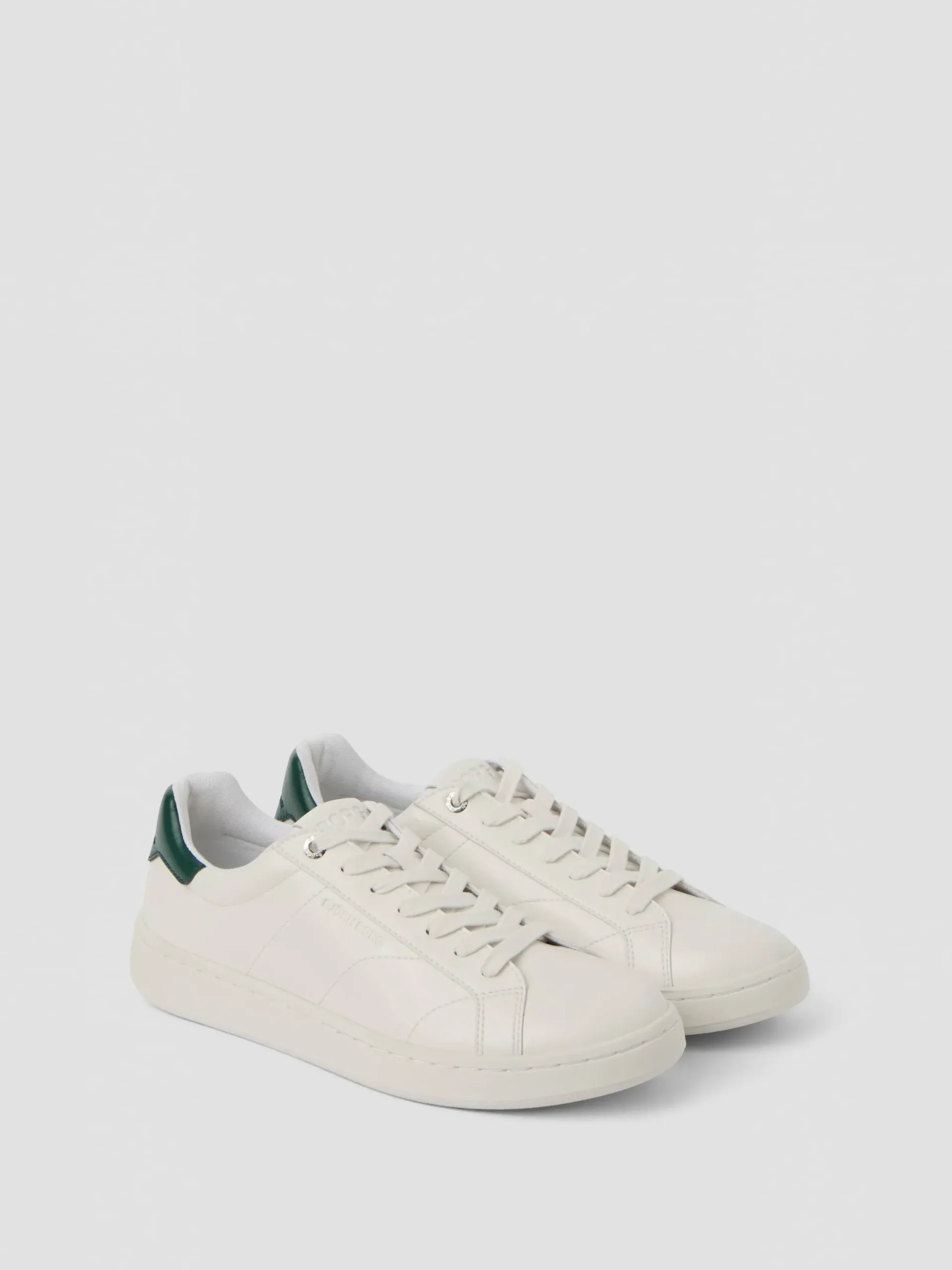 Unisex Deuce Sneakers
