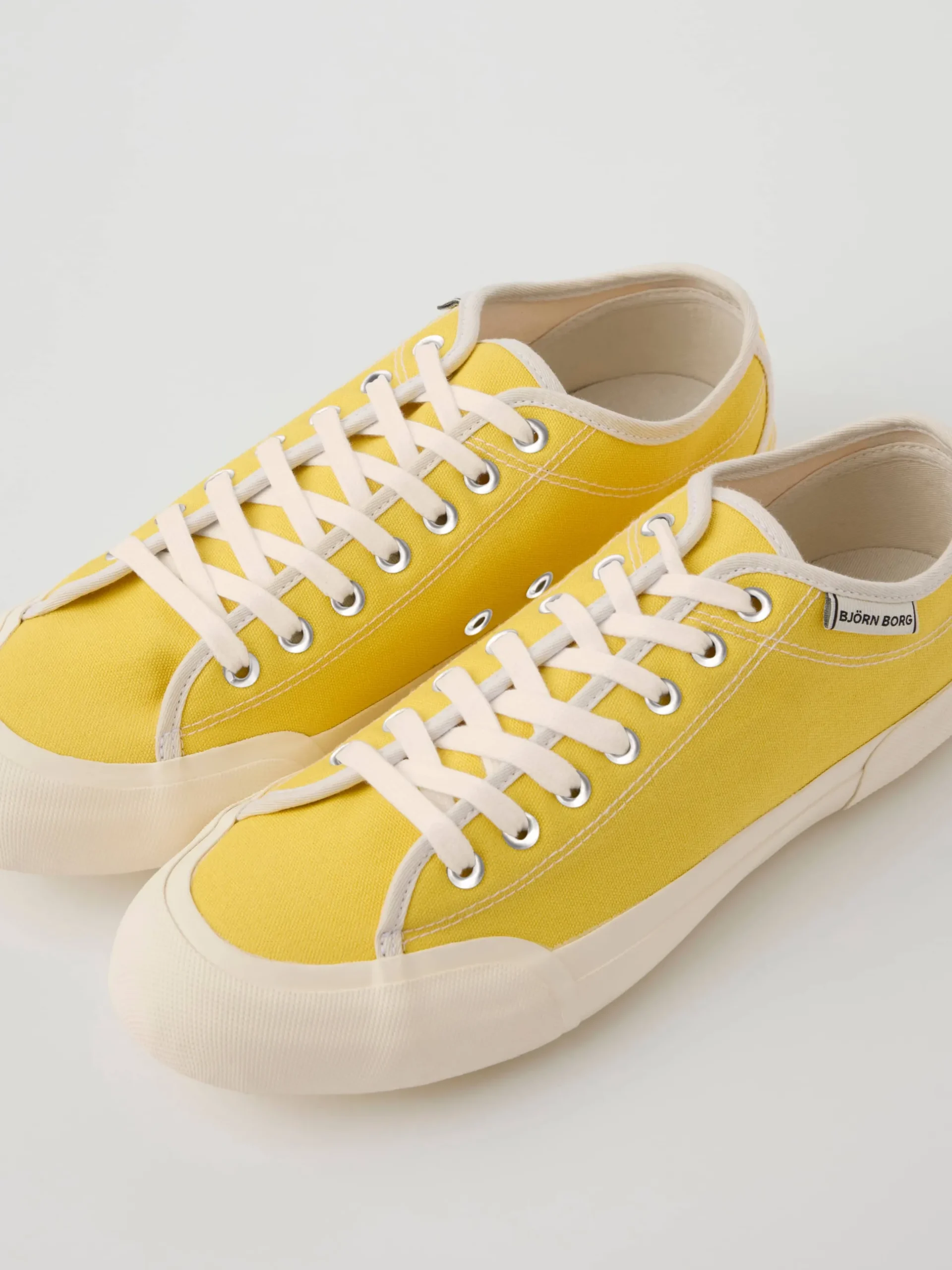 Unisex Smash Sneakers