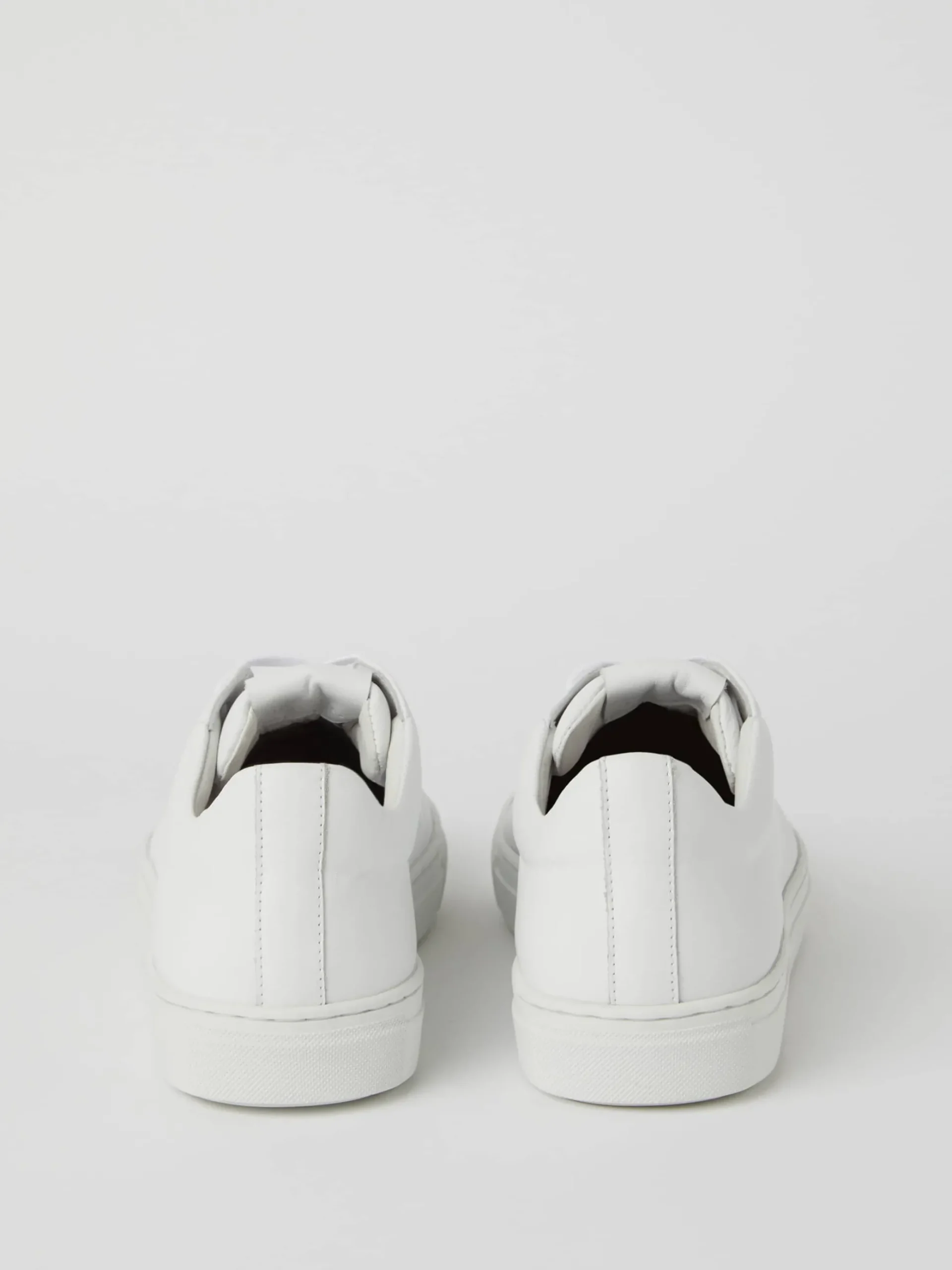 Women's Classic Leather Sneakers