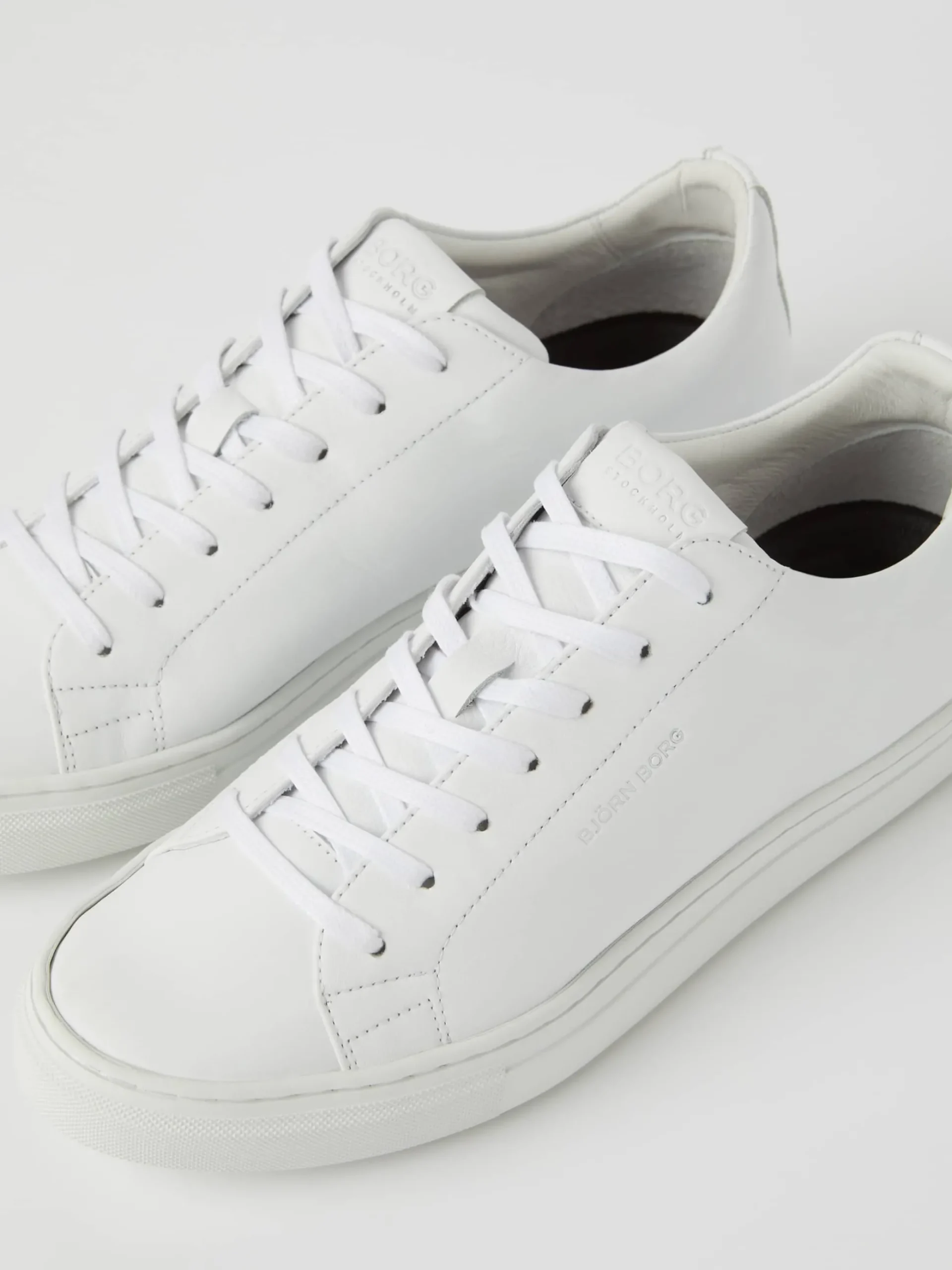 Women's Classic Leather Sneakers