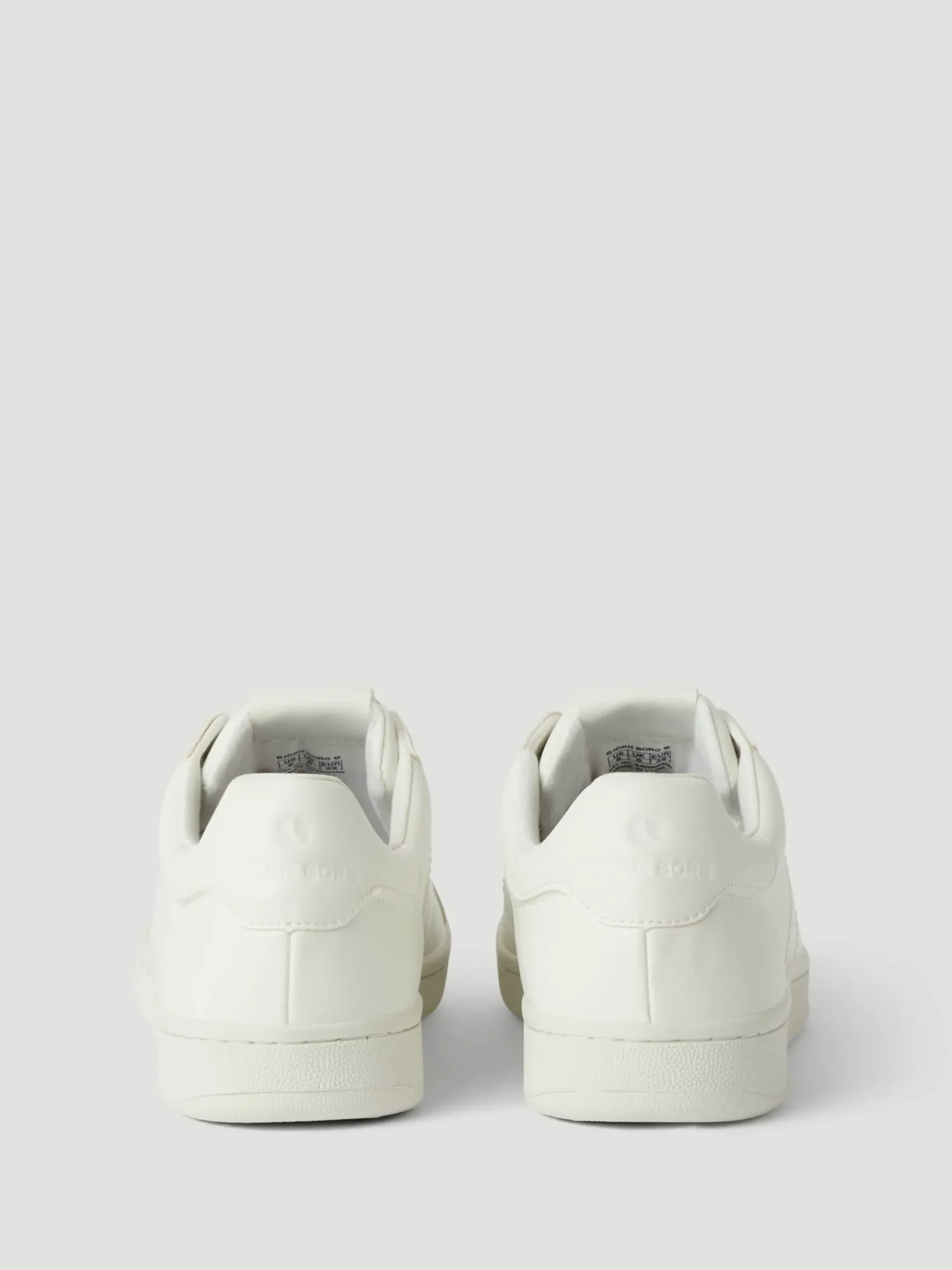 Women's Deuce Sneakers (T305)