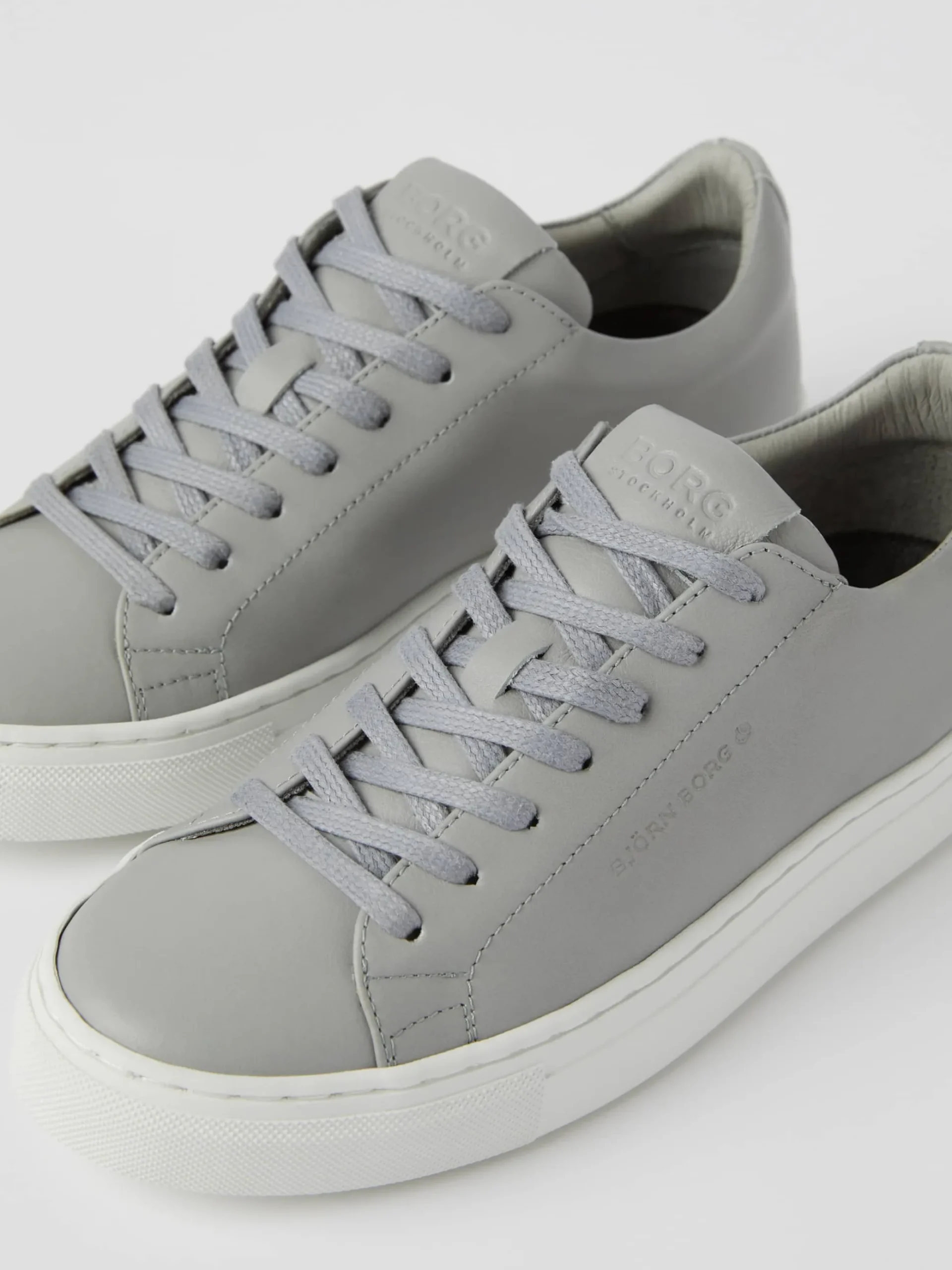 Womens Leather sneakers Sl100