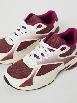 Women's Nova Sneakers