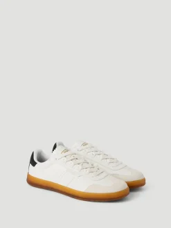 Women’s Sneakers T2500